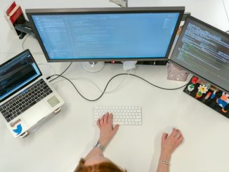 Code software testing 3 screens