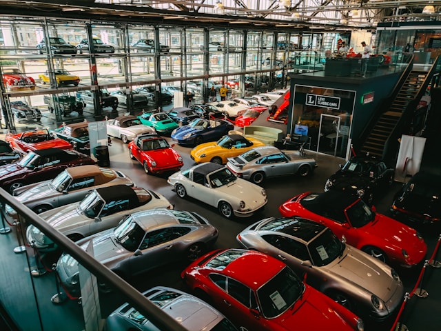 How Software Quality Impacts the Automotive Buying Experience